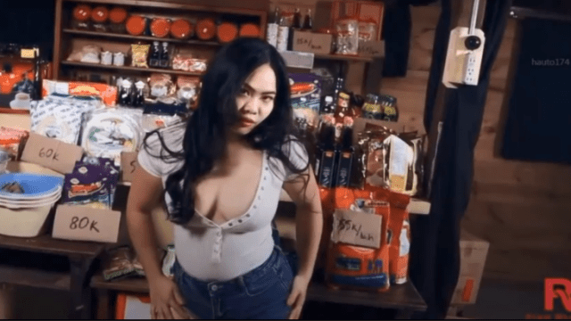 Tiệm tạp hóa dâm dục - phimsex69.vip